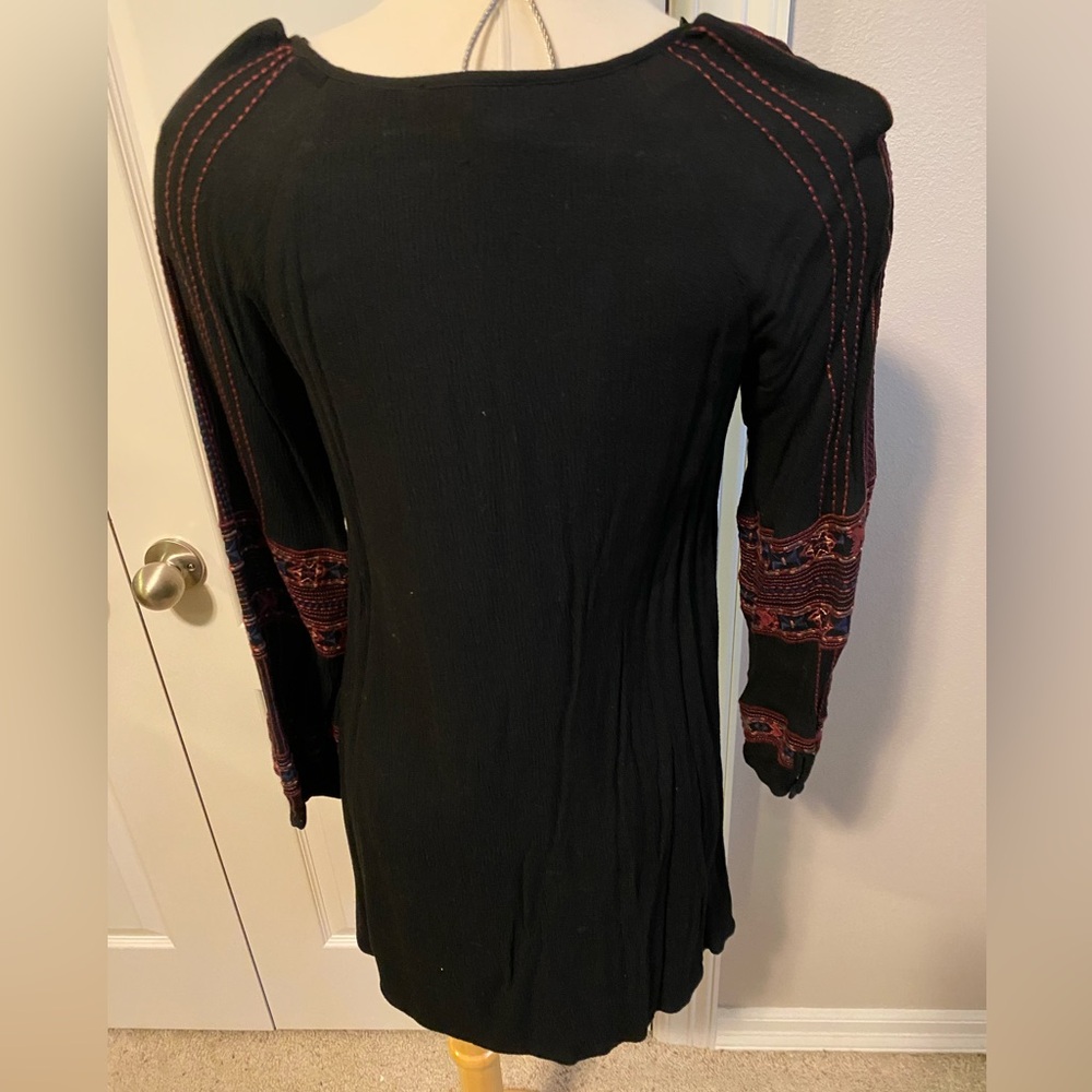 Miss Me Aztec Black Embroidered Long Sleeve Tunic Dress Boho Peasant Sz M - Picture 3 of 6